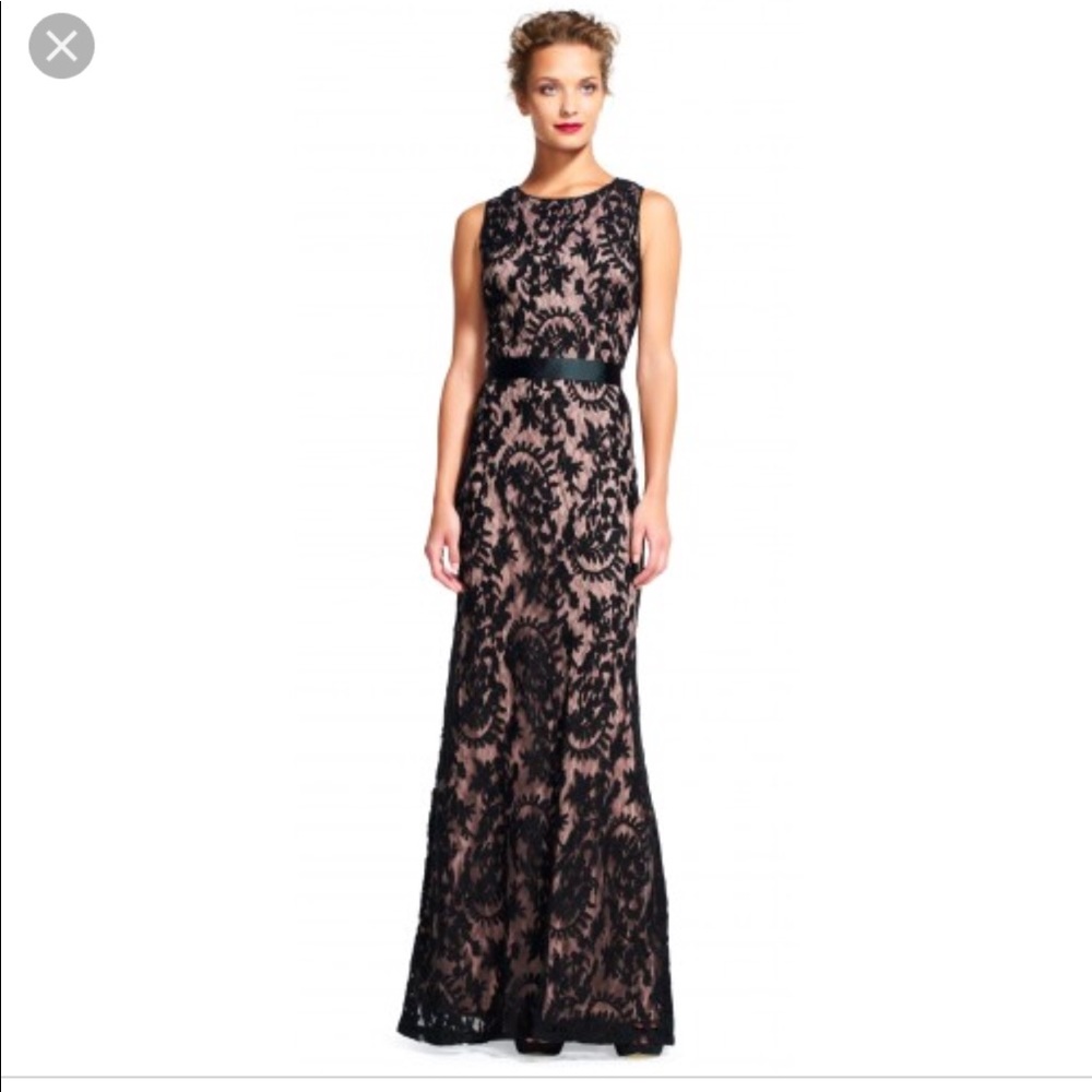 Adrianna Papell size 6P Black Lace Long Dress